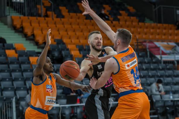 美職聯中的 美職聯中的